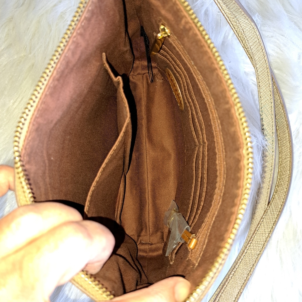 SALE. Sm new Fossil party bag - Picture 11 of 16